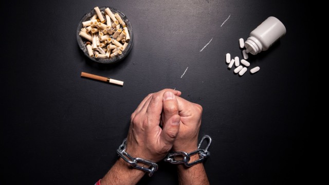 Image : Les addictions en milieu professionnel